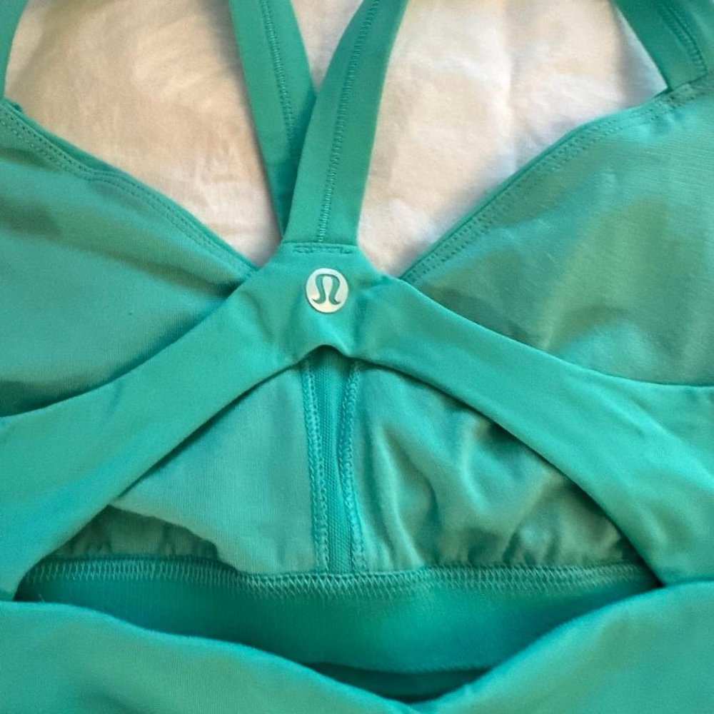 Lululemon Women's Green Sleeveless Criss Cross Activewear Tank Top Size 4 - Picture 4 of 6